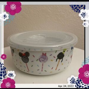 🍭🍭Disney Parks Mickey & Friends Sweet Treats Storage Bowl🍭🍭